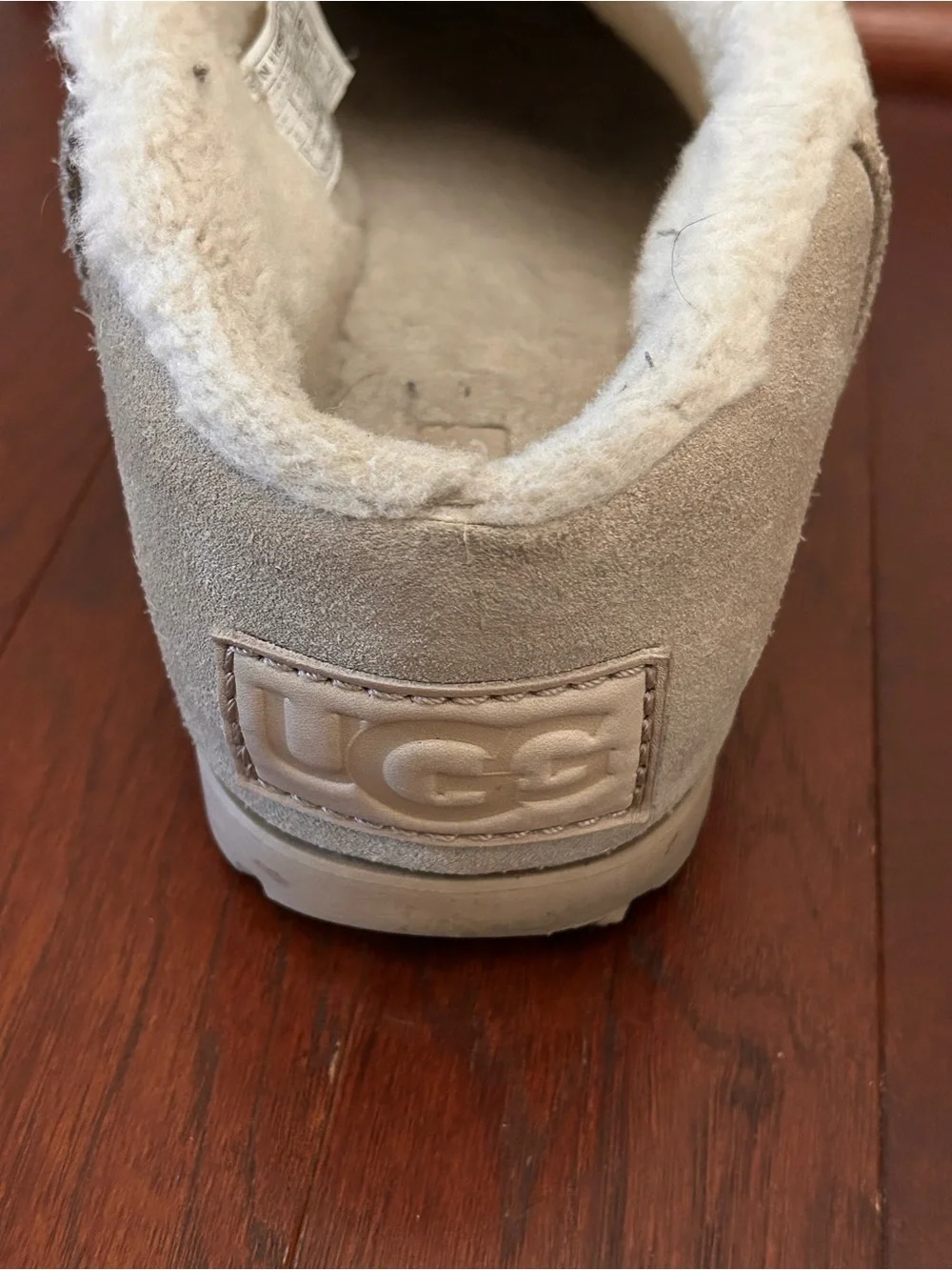 UGG pumped slides beige size 10